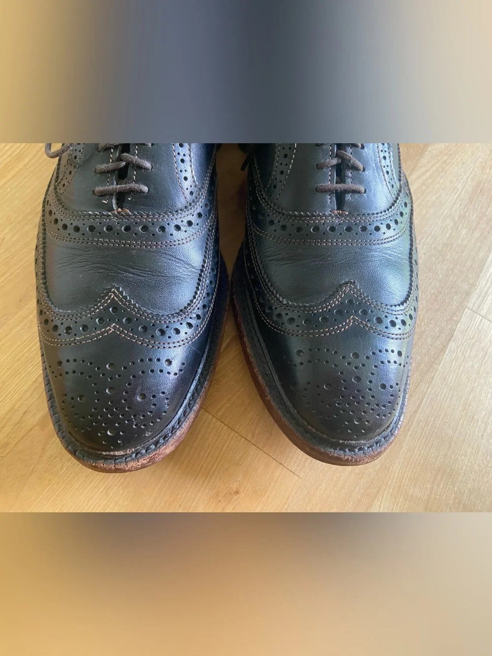 Allen Edmonds McTavish Black Calf Leather Wingtip Oxfords sz US 9D. Made in USA